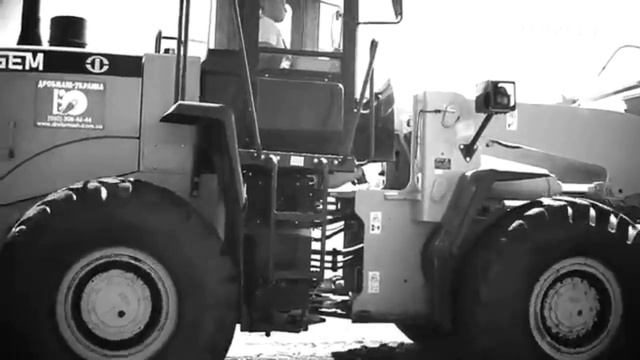 Фронтальный погрузчик SEM 656D HL в действии! Купить погрузчик в Украине. Сервис. Запасные части. смотреть онлайн