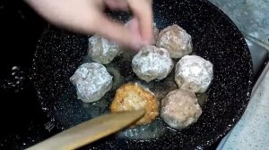 Что приготовить из куриного фарша? Простой рецепт куриных шариков в томатном соусе