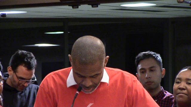 Part-time physics instructor Kolo Wamba speaks on climate, part-time equity and excessive workload смотреть онлайн