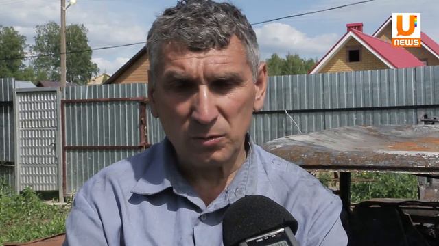 U News. В пригороде Казани дотла сгорел дом, в который собиралась переехать молодая семья. смотреть онлайн