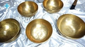 Большие тибетские поющие чаши. Звук поющей чаши.