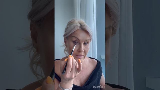 ЛЕГКИЙ ЛИФТИНГ МАКИЯЖ.МАКИЯЖ ТУТОРИАЛ КАК УВЕЛИЧИТЬ ГЛАЗА 50-55лет/МОЯ ЛЮБИМАЯ СХЕМА НАНЕСЕНИЯ ТЕНЕ смотреть онлайн