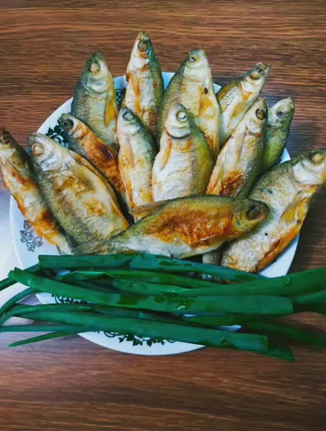 Как легко и быстро пожарить речную рыбу?