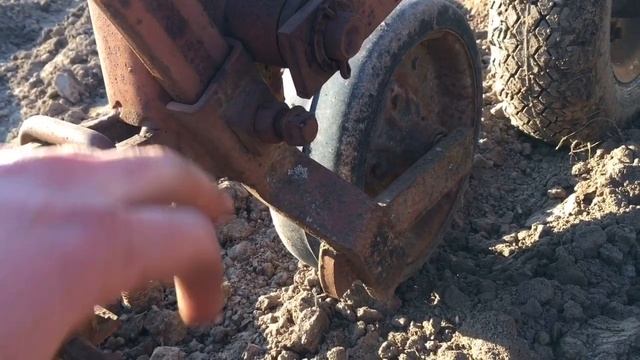 КОН-2,8 регулировка / Культиватор-окучник навесной / как настроить / нарезка гребней под картофель