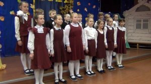 Плачет осень-невидимка золотым дождем... Осень очень ждали...