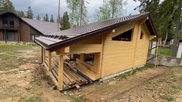 Трапециевидные деревянные евроокна в доме из клееного бруса. Обзор объекта на замере. Особенности.