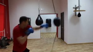 Работа на кожаной пневматической груше на растяжках — Валерий Швецов