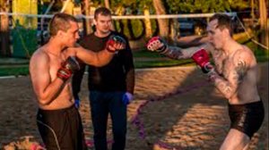 Вырубил с одного удара!