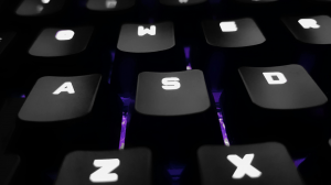 КАК НА КЛАВИАТУРЕ НАЖАТЬ Ф4