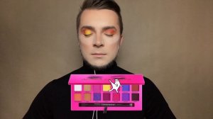 Делаю супер яркий макияж парню впервые?