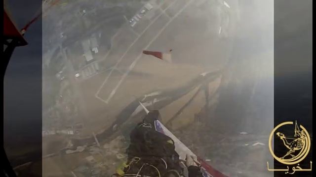 World's Largest Flag Flown Under a Parachute смотреть онлайн