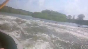 Прохождение порога на реке Сосна