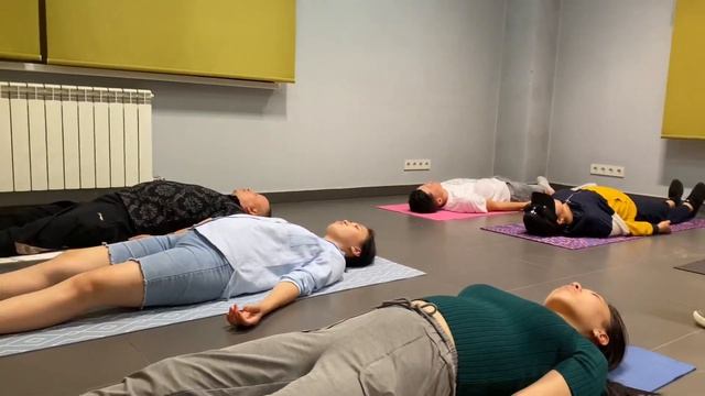 Кыргыздардын тынуу медитациясы ??♀️