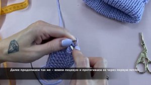 Очень простые и самые милые ушки для детской шапки спицами - подробный видеоурок