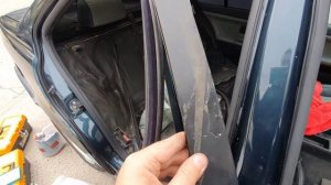 как снять заднее стекло на BMW E36