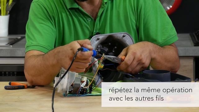 Mon robot Kenwood fonctionne mal / ne fonctionne pas : Réparation et changement du moteur смотреть онлайн