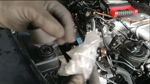 Remplacement courroie de distribution Peugeot 607 2.2 Hdi 136 ch / Timing belt Peugeot 607 2.2 hdi