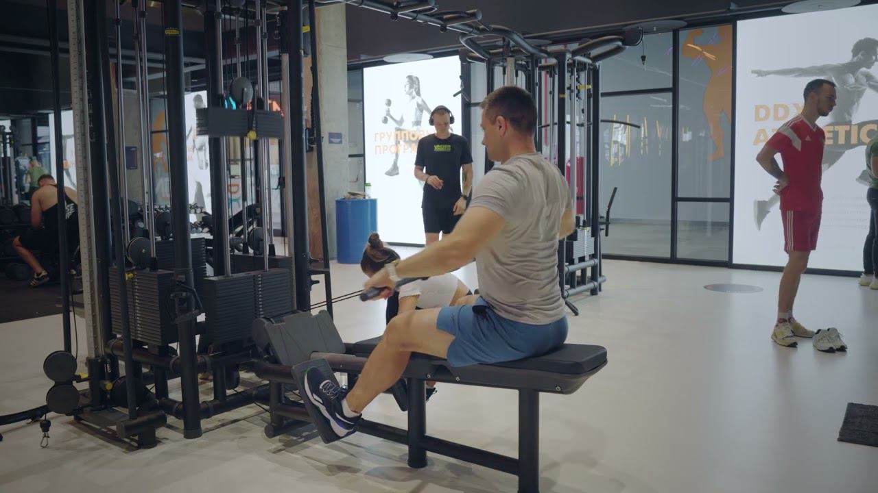 Тяга горизонтального блока широким хватом/ Horizontal row wide grip
