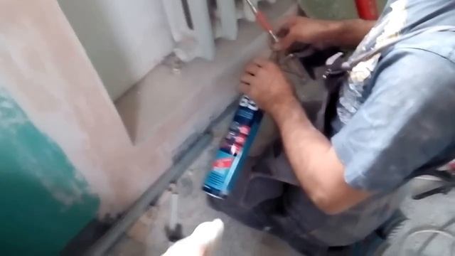 Установка подоконника - запасаемся правильной пеной ! смотреть онлайн