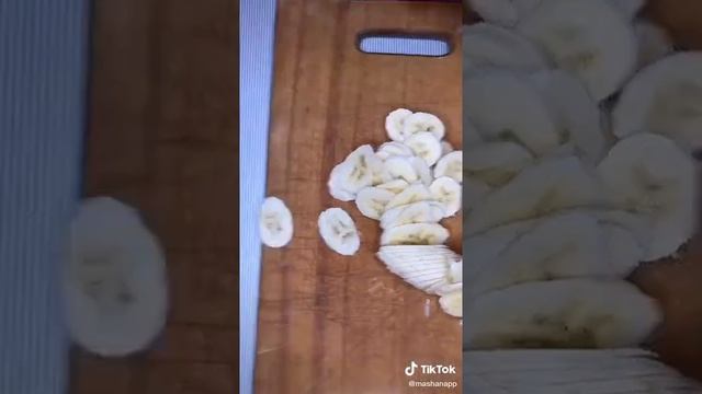 Банановые чипсы в микроволновке. В 1 штуке 3 ккал #рецепты #recipe #ппперекус #ппчипсы #TIKTOK