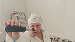 Как клеить обои , начало