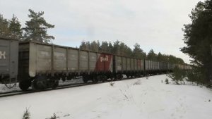Тепловоз 2ТЭ10М-0751 со сборным грузовым поездом отправляется со ст. Улыбышево (Владимирская обл.)