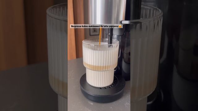 Nespresso s85 atelier kapsül kahve makinesi ile latte yapıyoruz?Bir kahve makinesinden daha fazlası