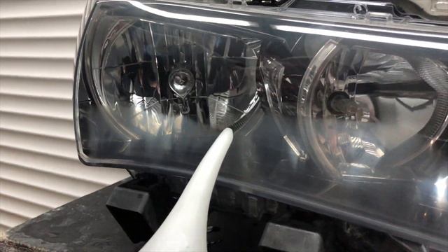 Восстановление фар на Toyota Corolla, оклейка фар пленкой, обработка кузова керамикой. смотреть онлайн
