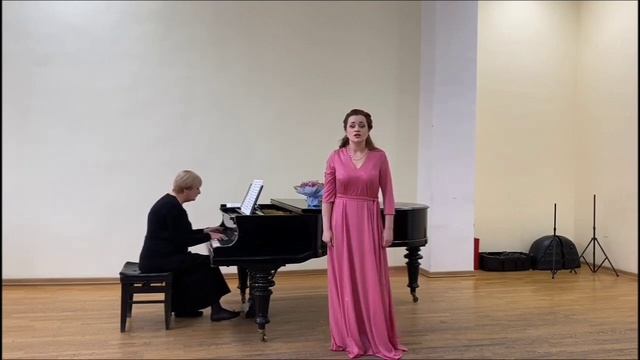 Р.н.п. "Отставала лебёдушка" обр. Василенко. Исп. Ольга Мурыгина, партия фортепиано Наталья Редина смотреть онлайн