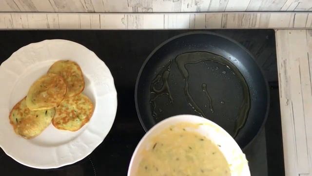 Сладкие оладьи из кабачков