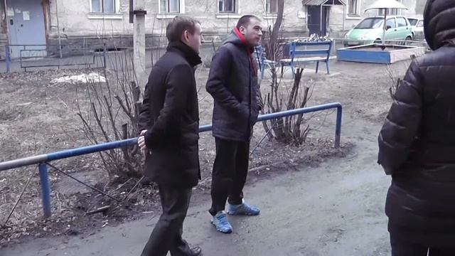 Визит Александра Караваева 23.04.2015 с инспекцией домов, утвержденных к кап. ремонту. Часть 3 смотреть онлайн
