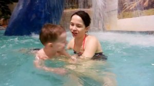 VLOG: Завтрак всей семьей / Мы в бассейне / Отключили отопление