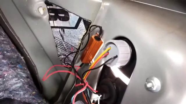 Улучшение света заднего хода GRANTA. 2х режимные LED лампы в поворотники. смотреть онлайн