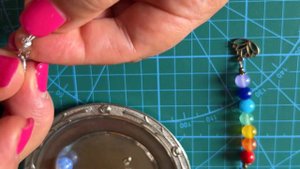 Как сделать  брелок-оберег за 5 минут