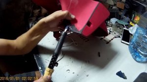 №1 пайка паяльником, пайка пластика, крыло хонды часть первая.