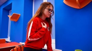 КИРИЛЛ СТАЛ ЛЮБИМЧИКОМ УЧИЛКИ!!!