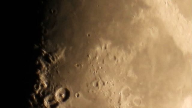 Nikon P1000 125x Optical Superzoom World Record MOON Zoom Test