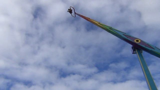 Аттракцион Бустер (высота 50 метров) в парке Диво Остров в Санкт-Петербурге - 17.09.2016 смотреть онлайн