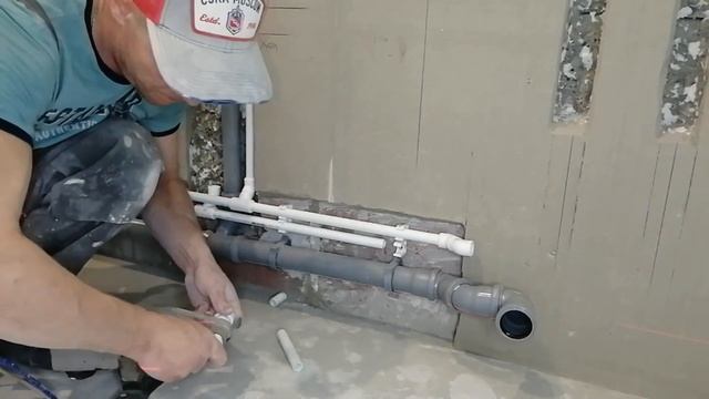 Прокладка сантехнических труб, полный обзор за 4 минуты. смотреть онлайн