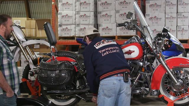 Lock N' Load Motorcycle Wheel Chock - BK1000 смотреть онлайн