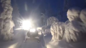 Ночной заезд на снегоходах. Снегоходный тур