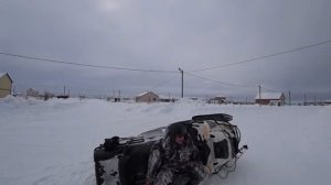 Как поставить перевернутый снегоход на лыжи.