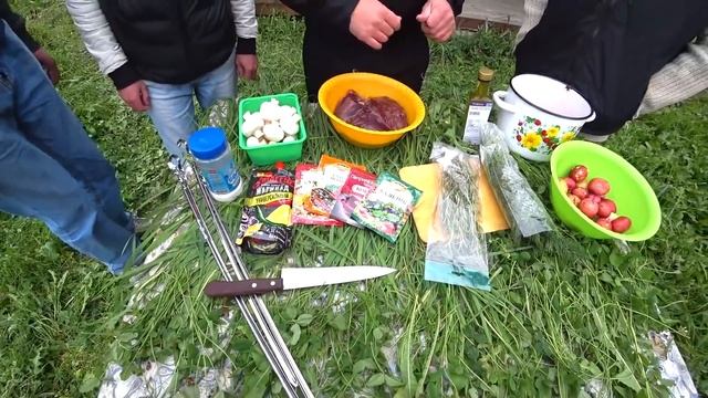 Хочу пожрать - Приехали на дачу к Дяде Юре Готовим говяжью печень всей бригадой смотреть онлайн