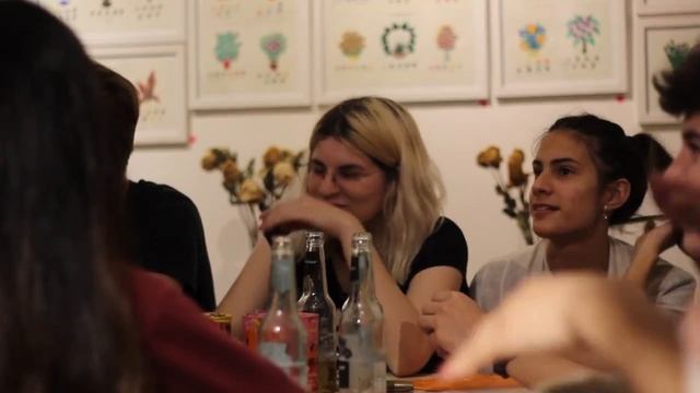 Vans x Van Gogh Museum смотреть онлайн