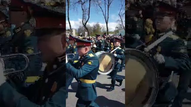 00823-Курсанты Серпухова после парада в Москве_09.05.2022 г.