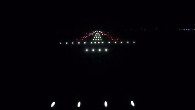 Сигнальные огни нового аэропорта "Платов" смотреть онлайн