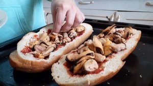 Пицца из батона, видео-рецепт