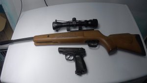Пневматическая винтовка Crosman Venom 8-CVW1K77NP, подарил сеье игрушку на празник.