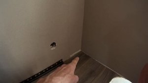 Монтаж плинтуса напольного. Полезные советы.
