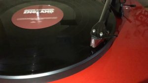 Pro-Ject Debut Carbon with Ortofon 2M Red Result